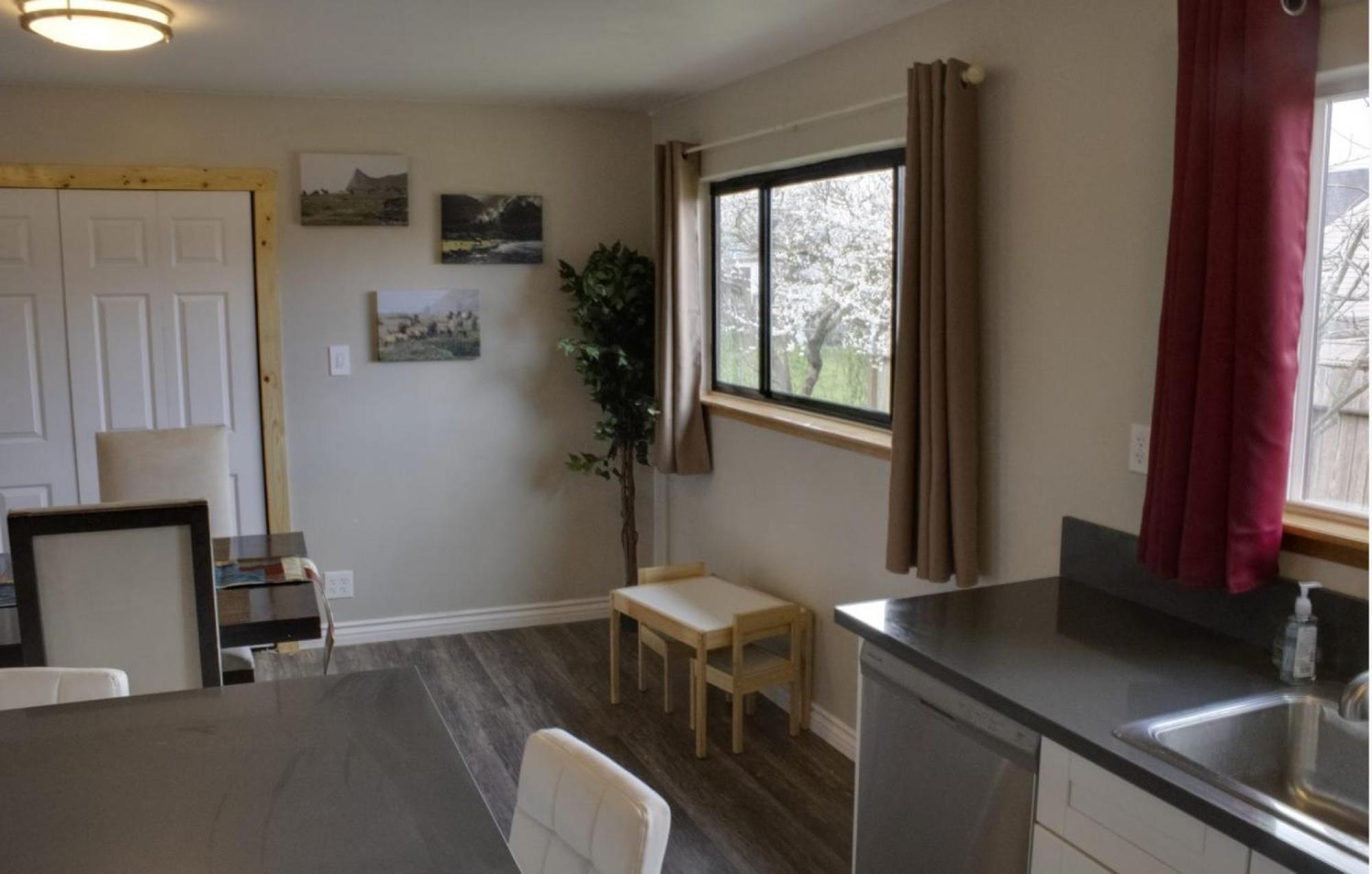 Private Home - Playground, Jumping Mat, Bbq, Darts, Firepit, Gazebo, 4 Smart Tvs, White Cotton Bedding, - The Redwood Cul-De Sac Beach Retreat كريسينت سيتي المظهر الخارجي الصورة